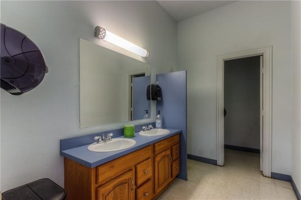8200 N Interstate 45 Service Rd, Palmer, TX 75152